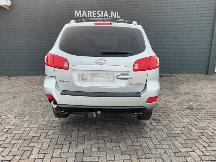 Hyundai Santa Fe II 2.7 V6 24V 4x2 Sloopvoertuig (2007, Grijs)