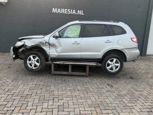 Hyundai Santa Fe II 2.7 V6 24V 4x2 Sloopvoertuig (2007, Grijs)