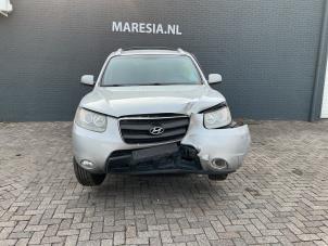 Hyundai Santa Fe II 2.7 V6 24V 4x2 Sloopvoertuig (2007, Grijs)