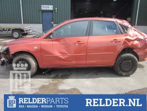 Mazda 3 Sport 1.3i 16V Sloopvoertuig (2004, Oranje)