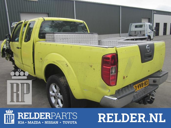 Nissan Navara 2.5 dCi 16V 4x4 Sloopvoertuig (2012, Geel)