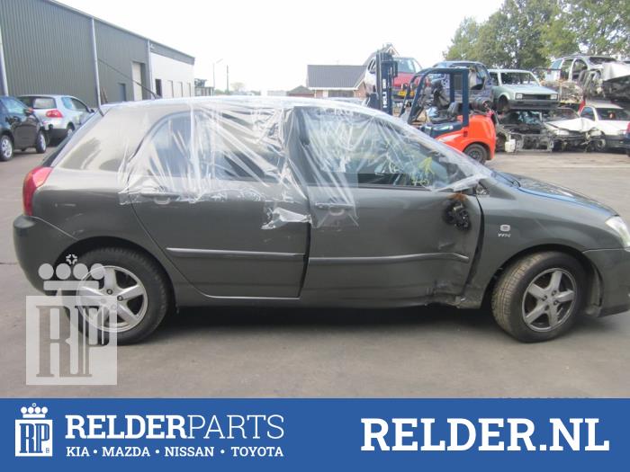 Toyota Corolla 1.6 16V VVT-i Sloopvoertuig (2003, Grijs)