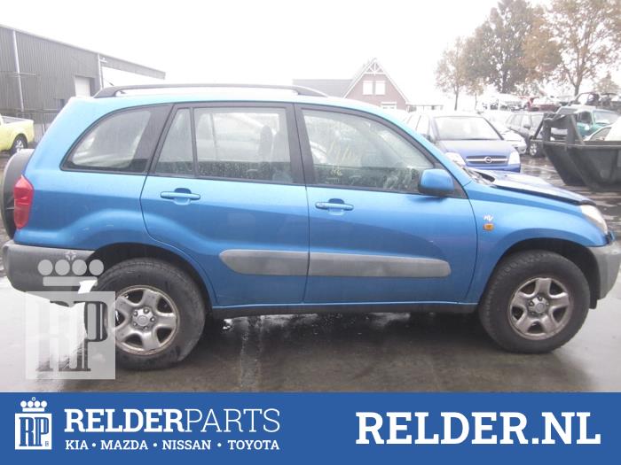 Toyota RAV4 2.0 D-4D 16V 4x4 Sloopvoertuig (2004, Blauw)