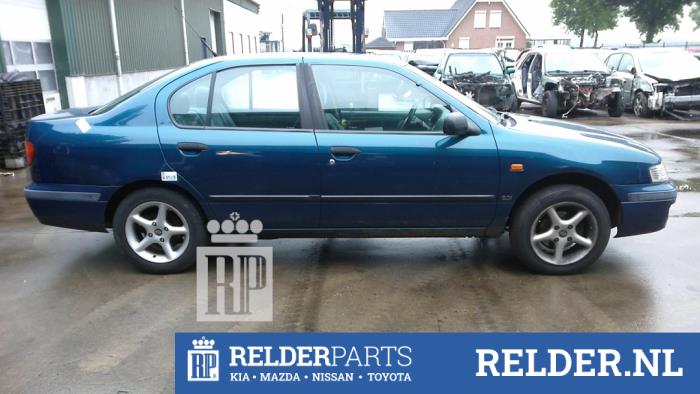 Nissan Primera 2.0 SRi 16V Sloopvoertuig (1998, Blauw)