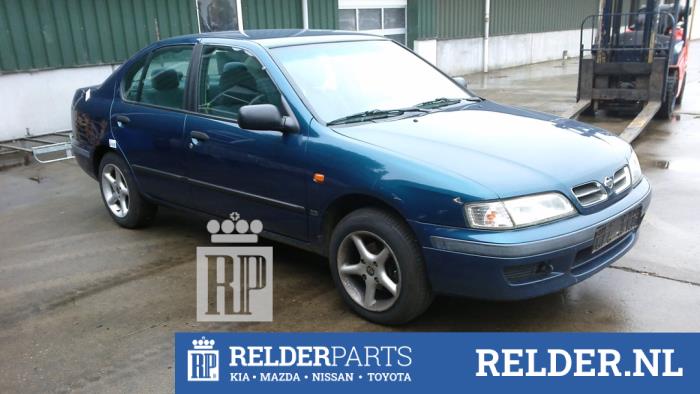 Nissan Primera 2.0 SRi 16V Sloopvoertuig (1998, Blauw)