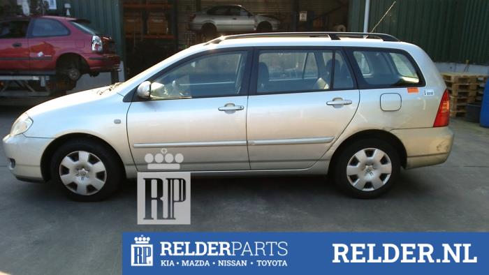 Toyota Corolla Wagon 2.0 D-4D 16V 115 Sloopvoertuig (2005, Grijs)