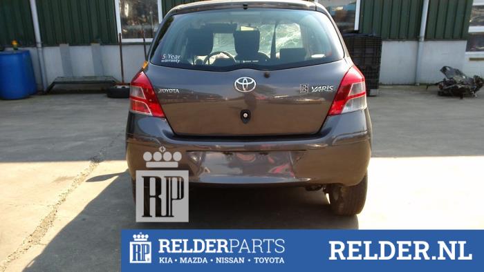 Toyota Yaris II 1.4 D-4D Sloopvoertuig (2010, Grijs)