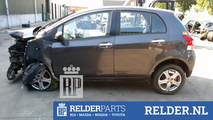 Toyota Yaris II 1.4 D-4D Sloopvoertuig (2010, Grijs)