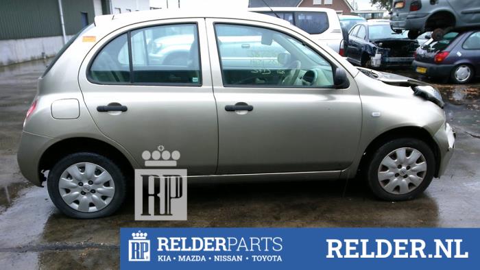 Nissan Micra 1.2 16V Sloopvoertuig (2004, Goud)