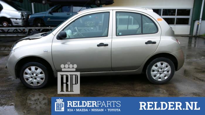 Nissan Micra 1.2 16V Sloopvoertuig (2004, Goud)