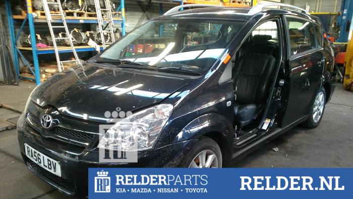 Toyota Corolla Verso 2.2 D-4D 16V Sloopvoertuig (2007, Zwart)