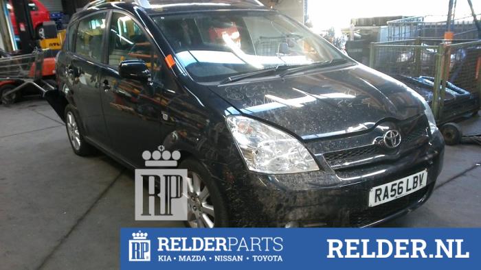 Toyota Corolla Verso 2.2 D-4D 16V Sloopvoertuig (2007, Zwart)