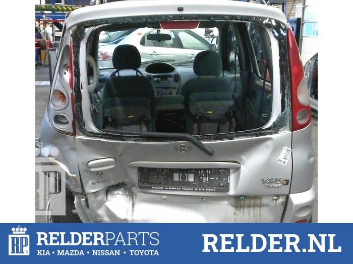 Toyota Yaris Verso 1.5 16V Sloopvoertuig (2001, Grijs)