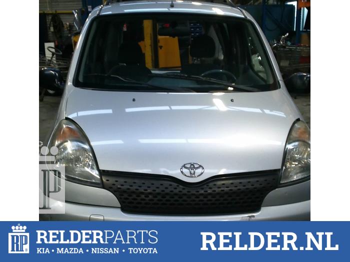 Toyota Yaris Verso 1.5 16V Sloopvoertuig (2001, Grijs)