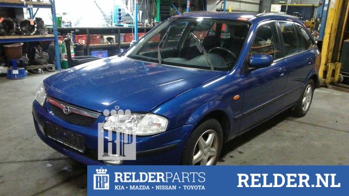 Mazda 323 Fastbreak 1.5 LX,GLX 16V Sloopvoertuig (2000, Blauw)