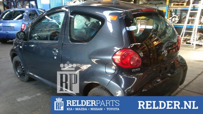 Toyota Aygo 1.0 12V VVT-i Sloopvoertuig (2007, Grijs)