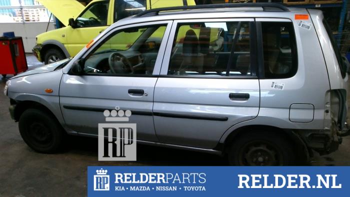 Mazda Demio 1.3 16V Sloopvoertuig (2000, Grijs)