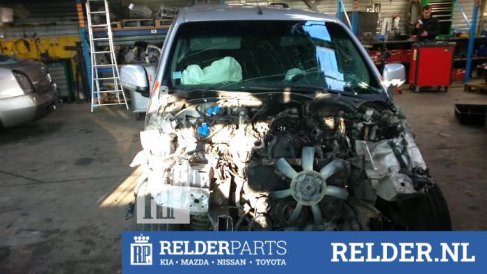 Nissan Navara 2.5 dCi 16V 4x4 Sloopvoertuig (2009, Grijs)