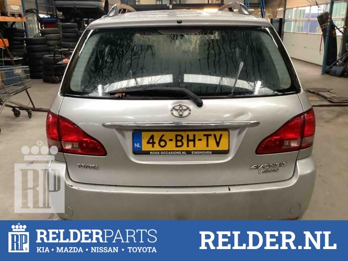 Toyota Avensis Verso 2.0 D-4D 16V Sloopvoertuig (2003, Metallic, Grijs)