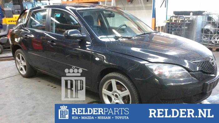 Mazda 3 Sport 1.3i 16V Sloopvoertuig (2005, Zwart)