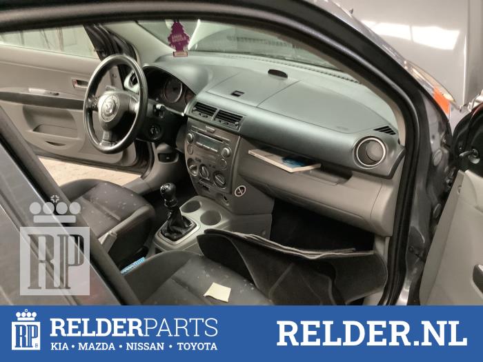 Mazda 2 1.4 16V Sloopvoertuig (2004, Donker, Muisgrijs)