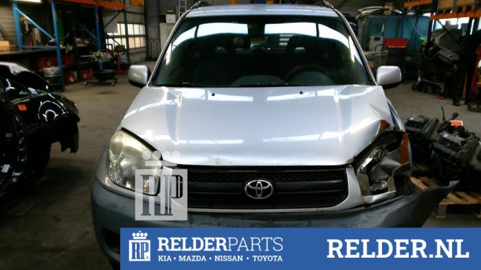 Toyota RAV4 1.8 16V VVT-i 4x2 Sloopvoertuig (2004, Grijs)