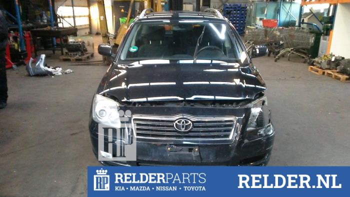 Toyota Avensis Wagon 2.0 16V VVT-i D4 Sloopvoertuig (2005, Zwart)