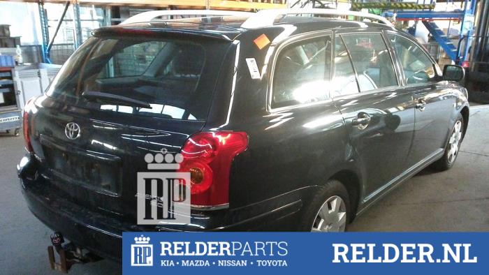 Toyota Avensis Wagon 2.0 16V VVT-i D4 Sloopvoertuig (2005, Zwart)