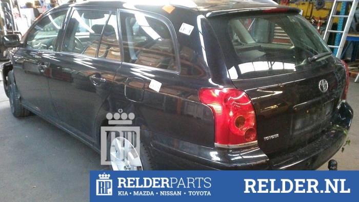 Toyota Avensis Wagon 2.0 16V VVT-i D4 Sloopvoertuig (2005, Zwart)