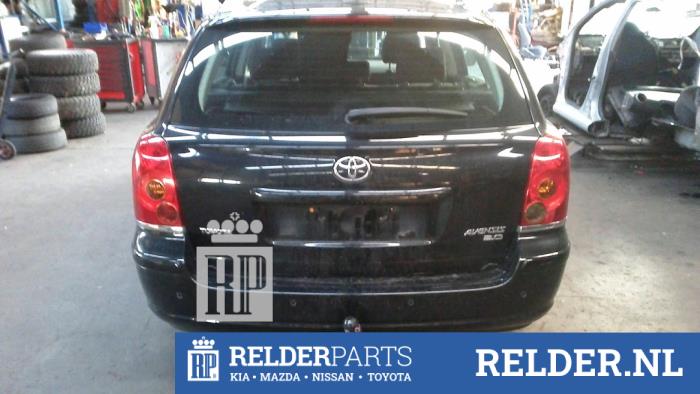 Toyota Avensis Wagon 2.0 16V VVT-i D4 Sloopvoertuig (2005, Zwart)