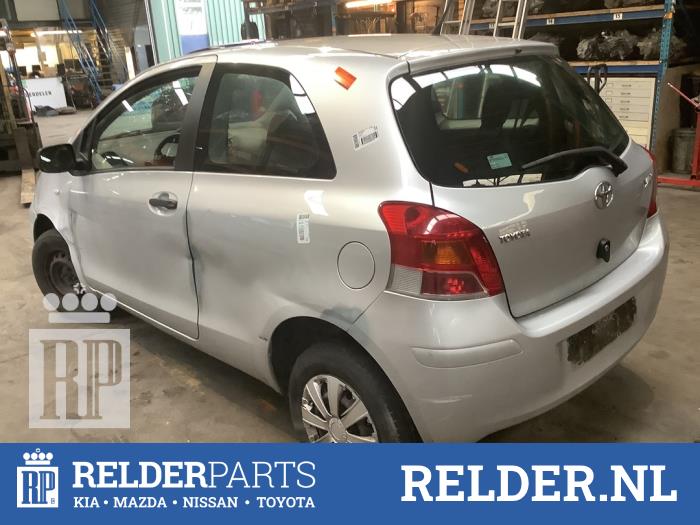 Toyota Yaris II 1.0 12V VVT-i Sloopvoertuig (2009, Grijs)