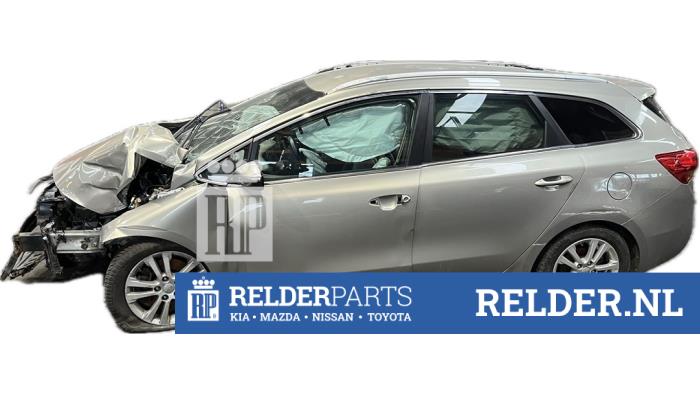 Kia Cee'd Sportswagon 1.6 CRDi 16V VGT Sloopvoertuig (2015, Grijs)