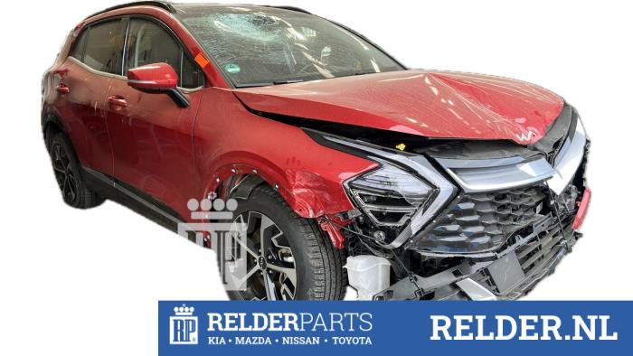 Kia Sportage 1.6 T-GDi Hybrid 16V Sloopvoertuig (2023, Rood)