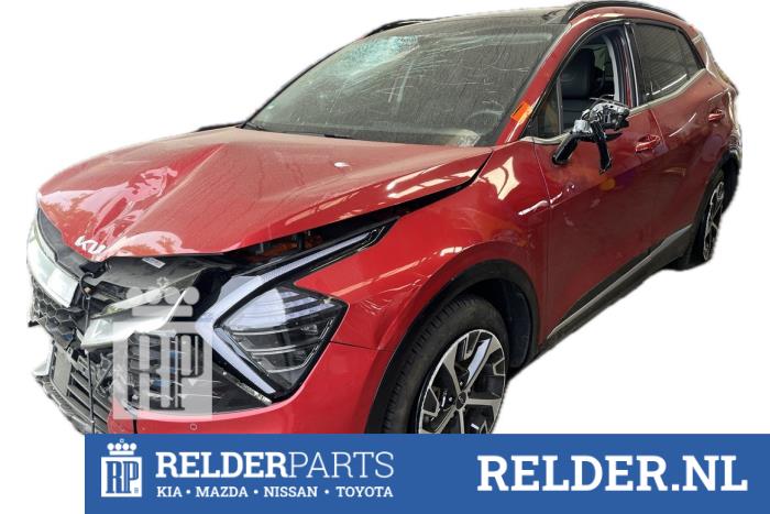 Kia Sportage 1.6 T-GDi Hybrid 16V Sloopvoertuig (2023, Rood)