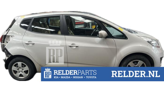 Kia Venga 1.4 CRDi 16V Sloopvoertuig (2012, Champagne)