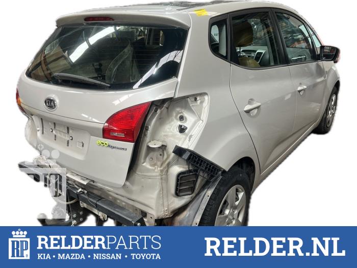 Kia Venga 1.4 CRDi 16V Sloopvoertuig (2012, Champagne)