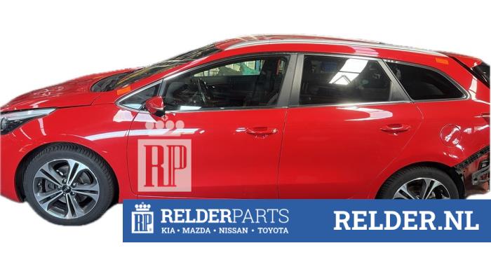 Kia Cee'd Sportswagon 1.0i T-GDi 12V 120 Sloopvoertuig (2015, Rood)