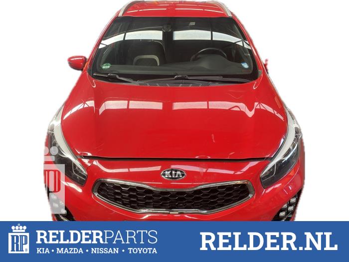 Kia Cee'd Sportswagon 1.0i T-GDi 12V 120 Sloopvoertuig (2015, Rood)