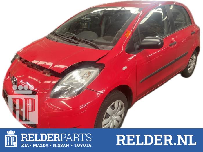 Toyota Yaris II 1.0 12V VVT-i Sloopvoertuig (2009, Rood)