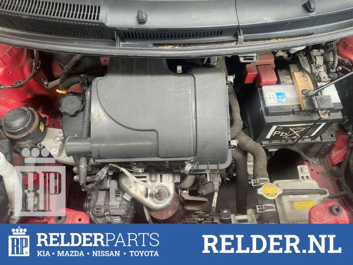 Toyota Yaris II 1.0 12V VVT-i Sloopvoertuig (2009, Rood)