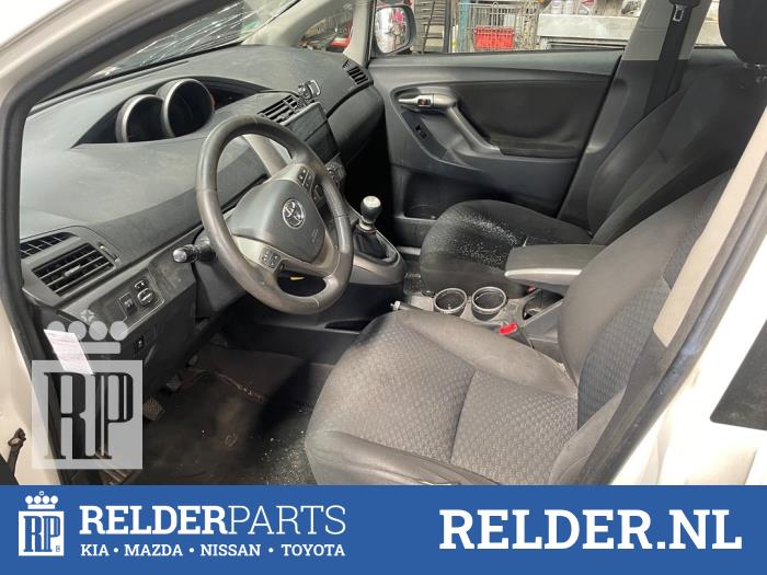 Toyota Verso 1.6 16V VVT-i Sloopvoertuig (2010, Wit)