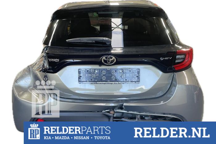 Toyota Yaris IV 1.5 12V Hybrid 115 Sloopvoertuig (2024, Groen)