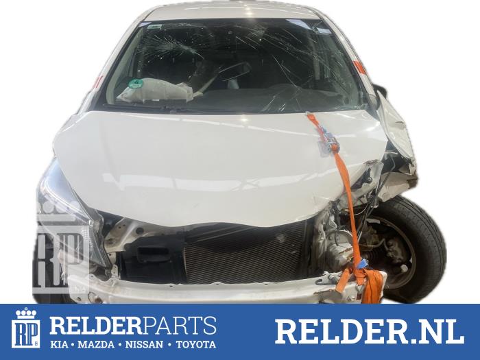 Toyota Yaris II 1.33 16V Dual VVT-I Sloopvoertuig (2014, Wit)