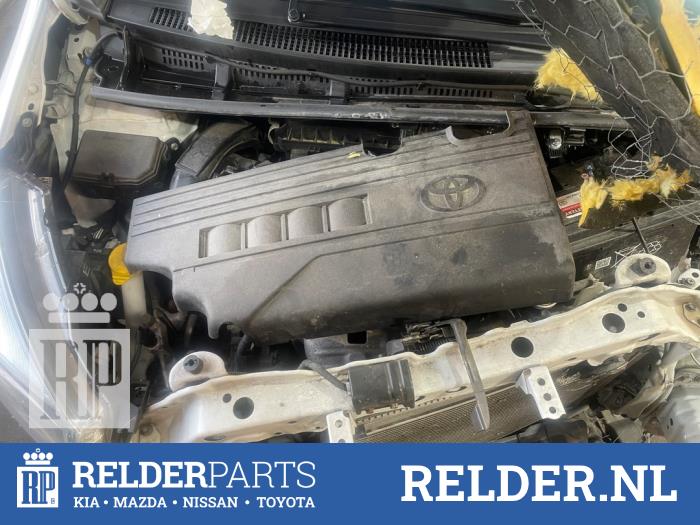 Toyota Yaris II 1.33 16V Dual VVT-I Sloopvoertuig (2014, Wit)