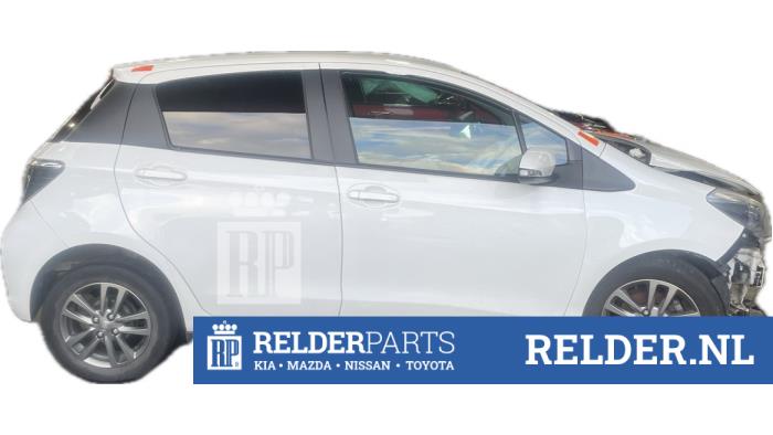 Toyota Yaris II 1.33 16V Dual VVT-I Sloopvoertuig (2014, Wit)