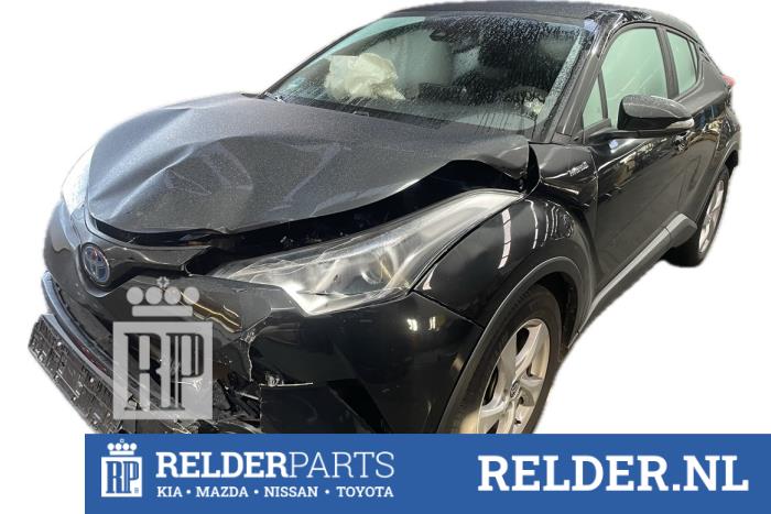 Toyota C-HR 1.8 16V Hybrid Sloopvoertuig (2019, Zwart)