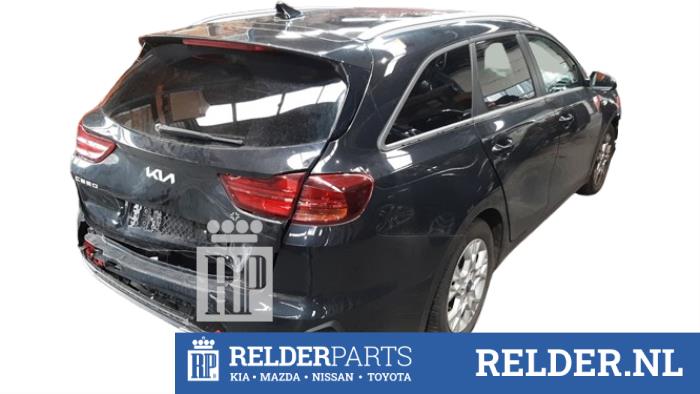 Kia Ceed Sportswagon 1.0i T-GDi 12V Sloopvoertuig (2022, Zwart)