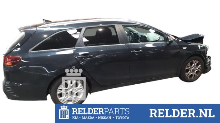 Kia Ceed Sportswagon 1.0i T-GDi 12V Sloopvoertuig (2022, Zwart)