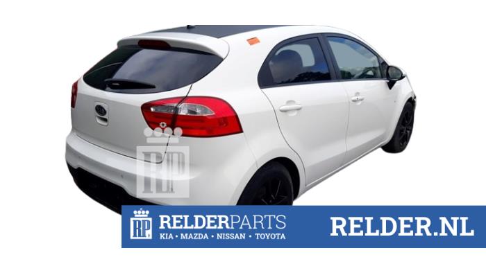Kia Rio III 1.2 CVVT 16V Sloopvoertuig (2012, Wit)