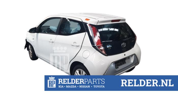 Toyota Aygo 1.0 12V VVT-i Sloopvoertuig (2015, Wit)
